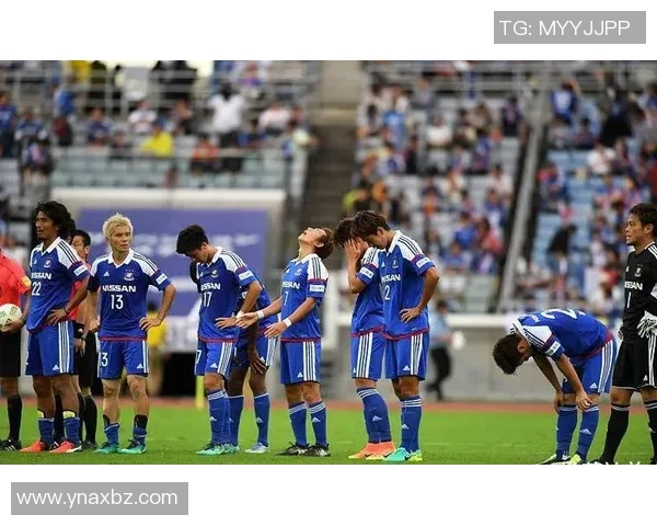 大阪飞脚与清水鼓动的激烈对决展现足球魅力与团队精神的完美结合